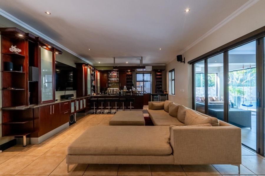 To Let 4 Bedroom Property for Rent in Boschenmeer Golf Country Estate Western Cape